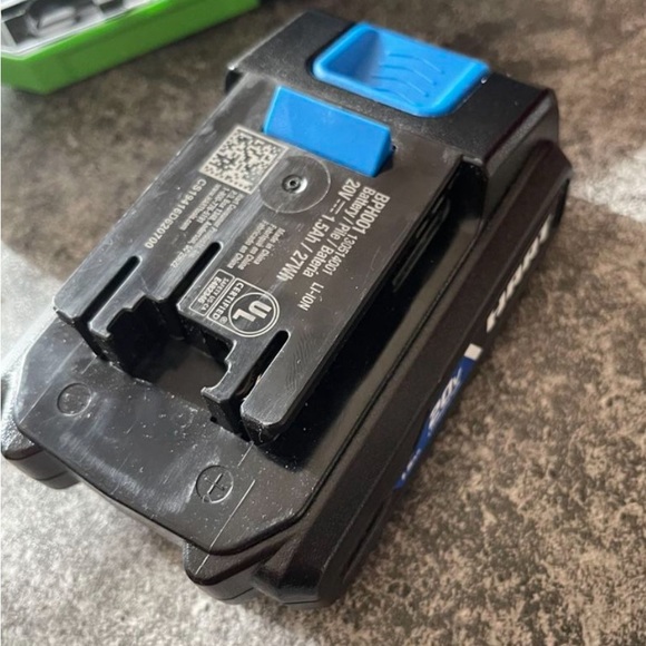 hart 20v drill with battery and charger - Picture 3 of 6